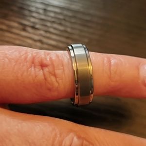 Tungsten wedding band - size 6